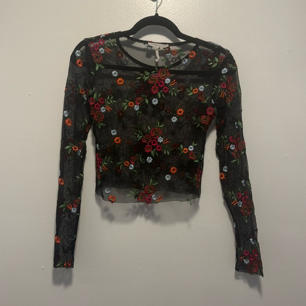 Floral Long Sleeve Mesh Crop Top -URBAN OUTFITTERS